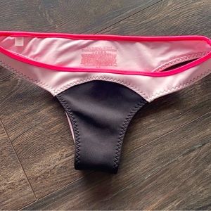 Victoria’s Secret The Classic Itsy Bikini Bottom size Small pink and black